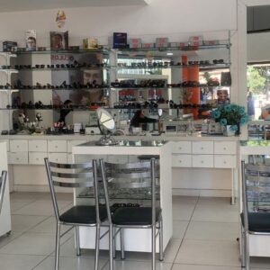 Interior da loja Mercado dos Óculos — Rua dos Tupinambás, 443 - Centro